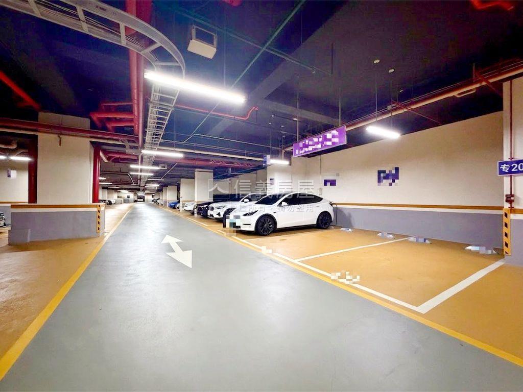 唯樂之丘裝潢四房車位房屋室內格局與周邊環境