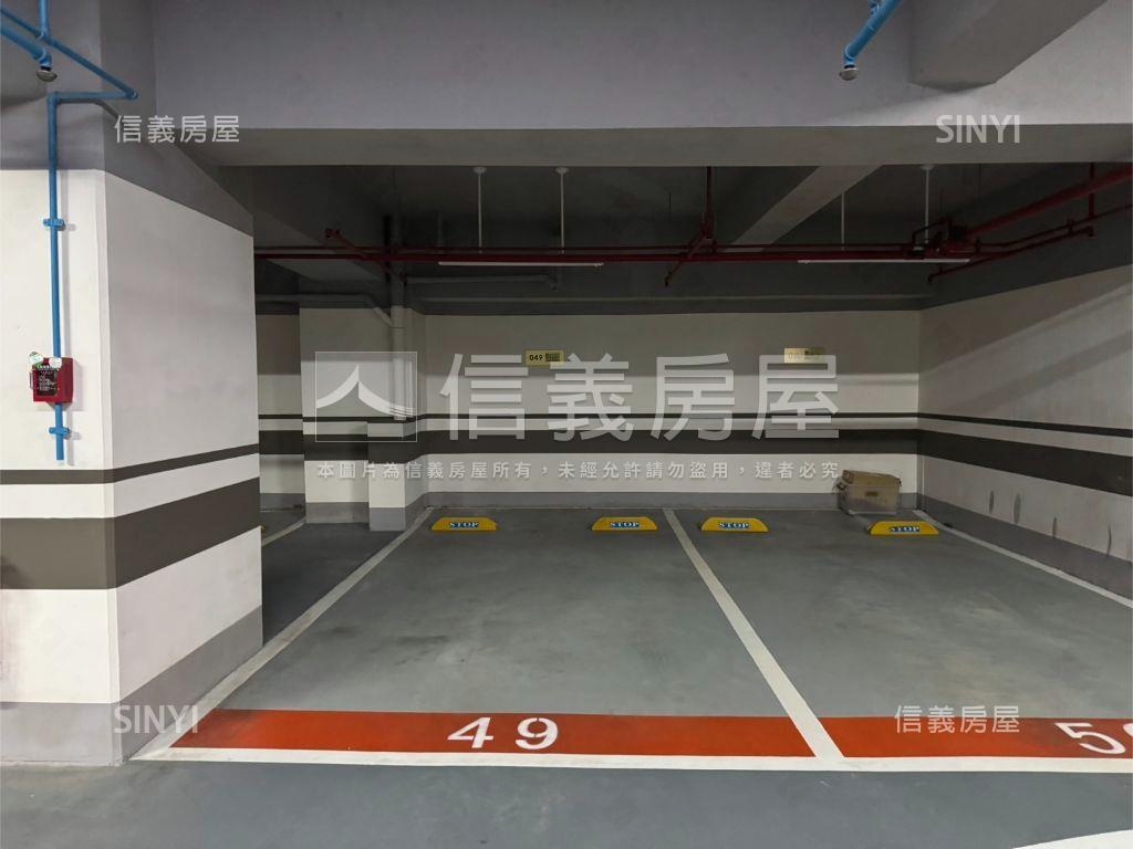 金城舞－２房附車位屋齡新房屋室內格局與周邊環境