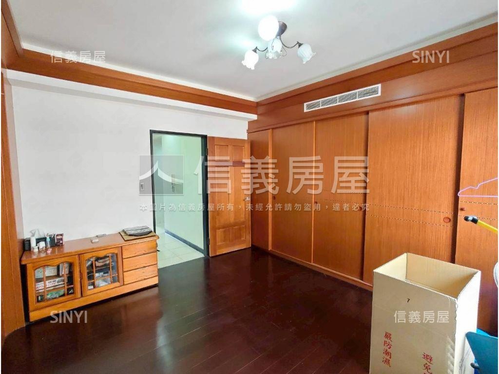 南屯區美透天店面房屋室內格局與周邊環境