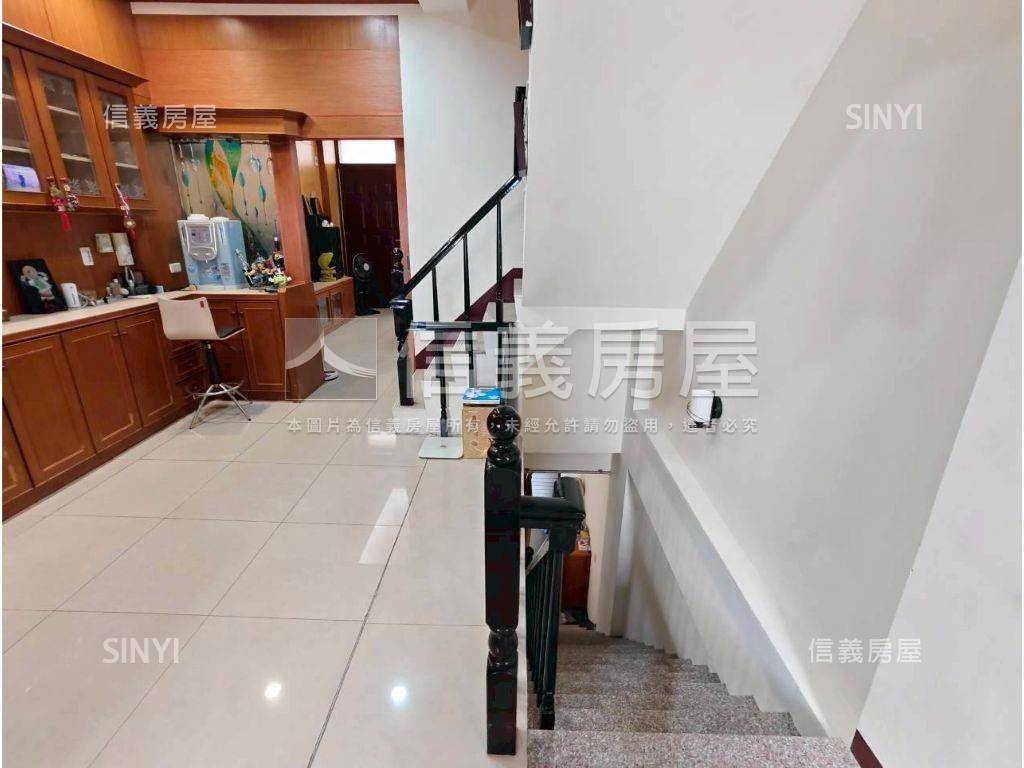 南屯區美透天店面房屋室內格局與周邊環境