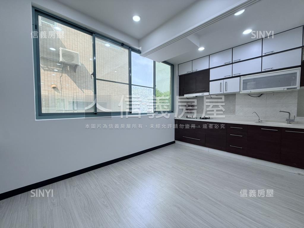 東區虎尾寮朝南邊間雙車墅房屋室內格局與周邊環境