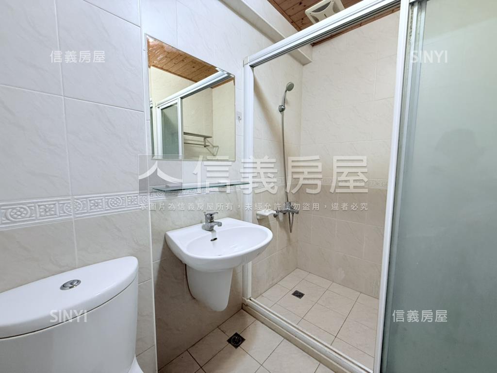 東區虎尾寮朝南邊間雙車墅房屋室內格局與周邊環境