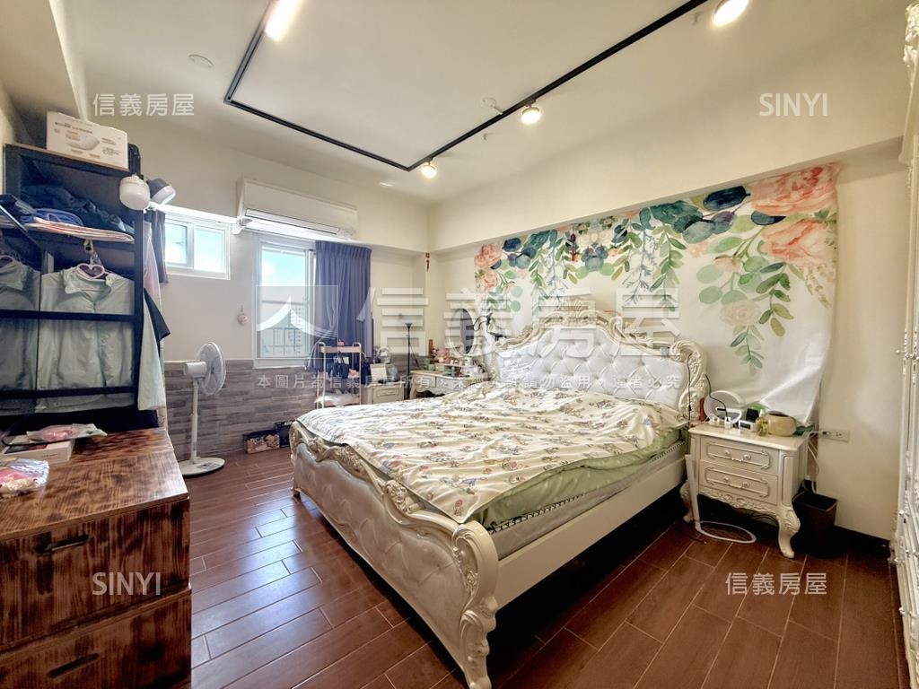 校園首排景觀樓中樓房屋室內格局與周邊環境