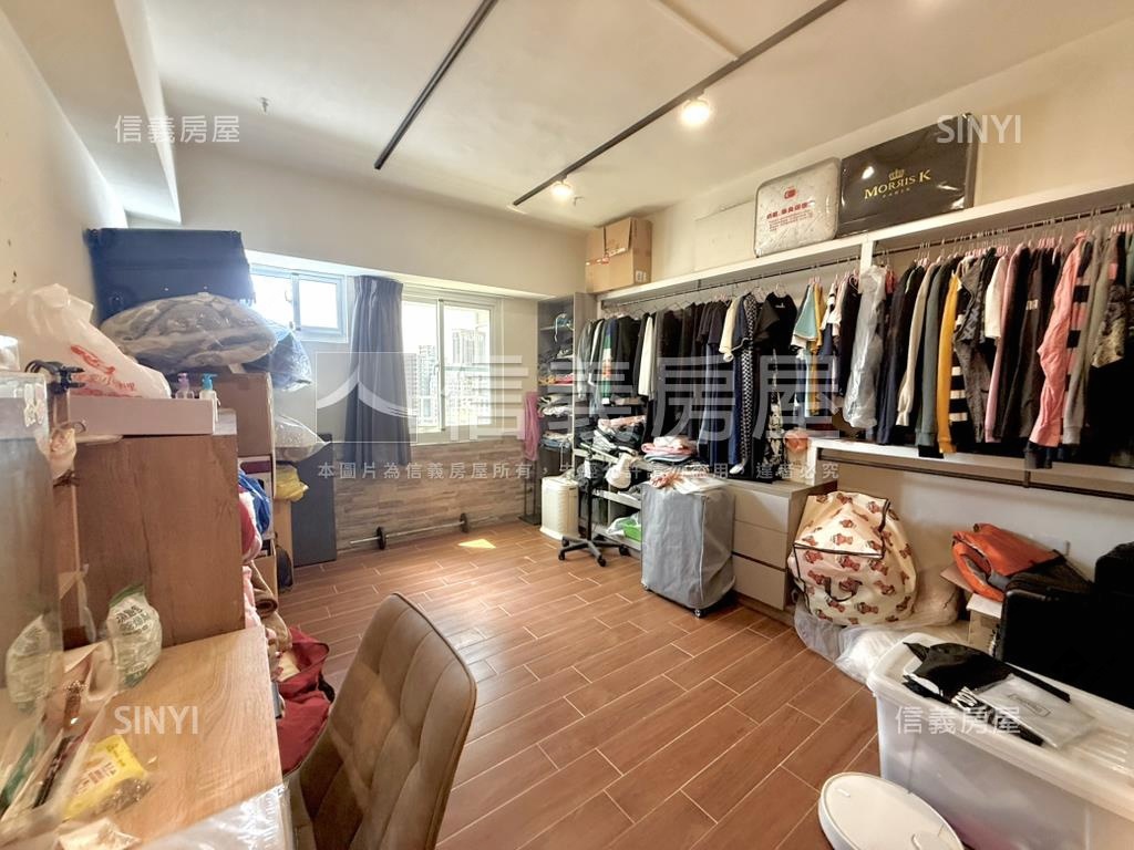 校園首排景觀樓中樓房屋室內格局與周邊環境
