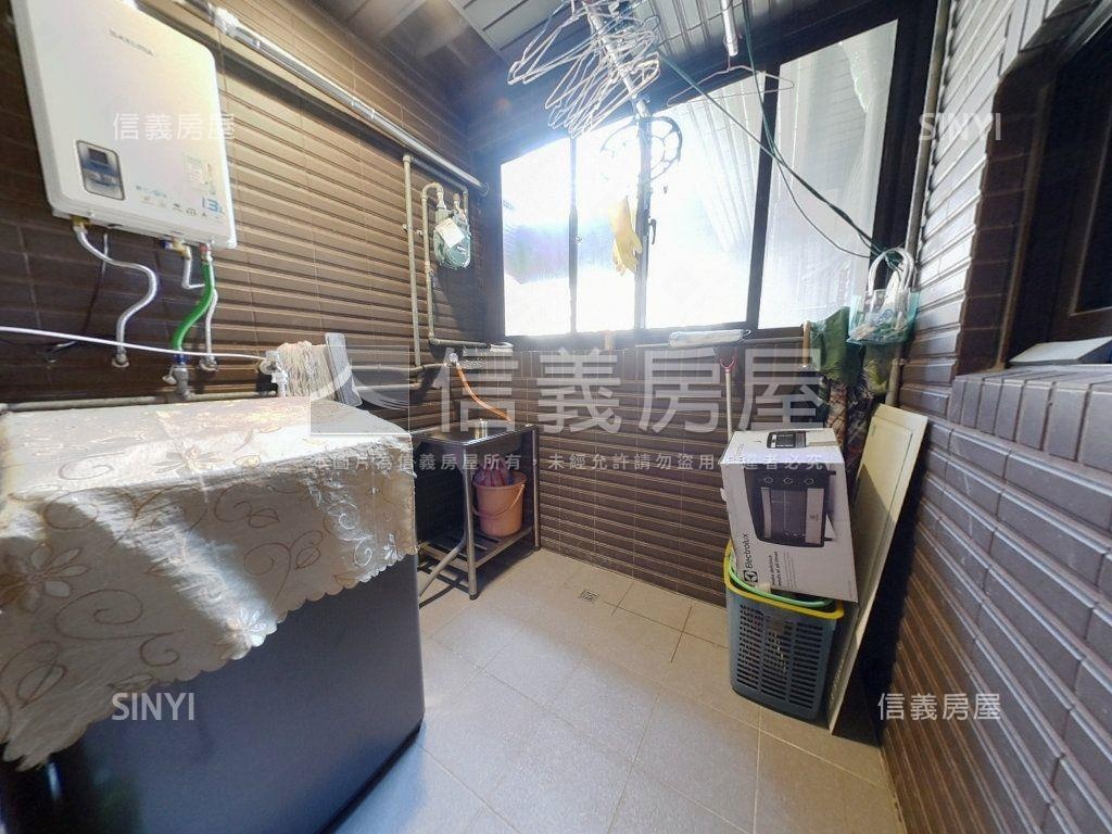世界雙Ｖ值得你來看房屋室內格局與周邊環境