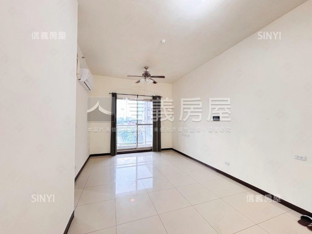 景觀皇翔大二房車位房屋室內格局與周邊環境