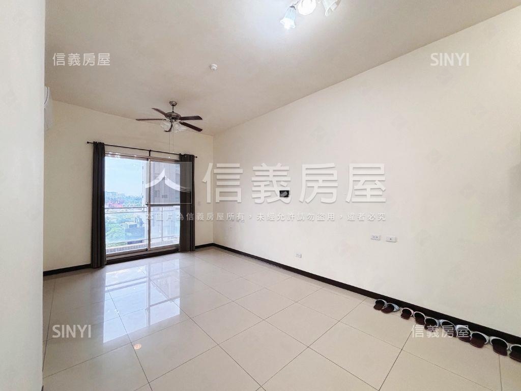 景觀皇翔大二房車位房屋室內格局與周邊環境