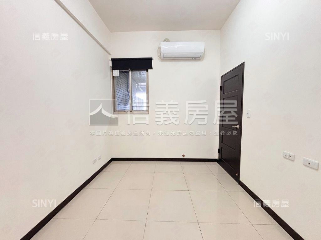 景觀皇翔大二房車位房屋室內格局與周邊環境