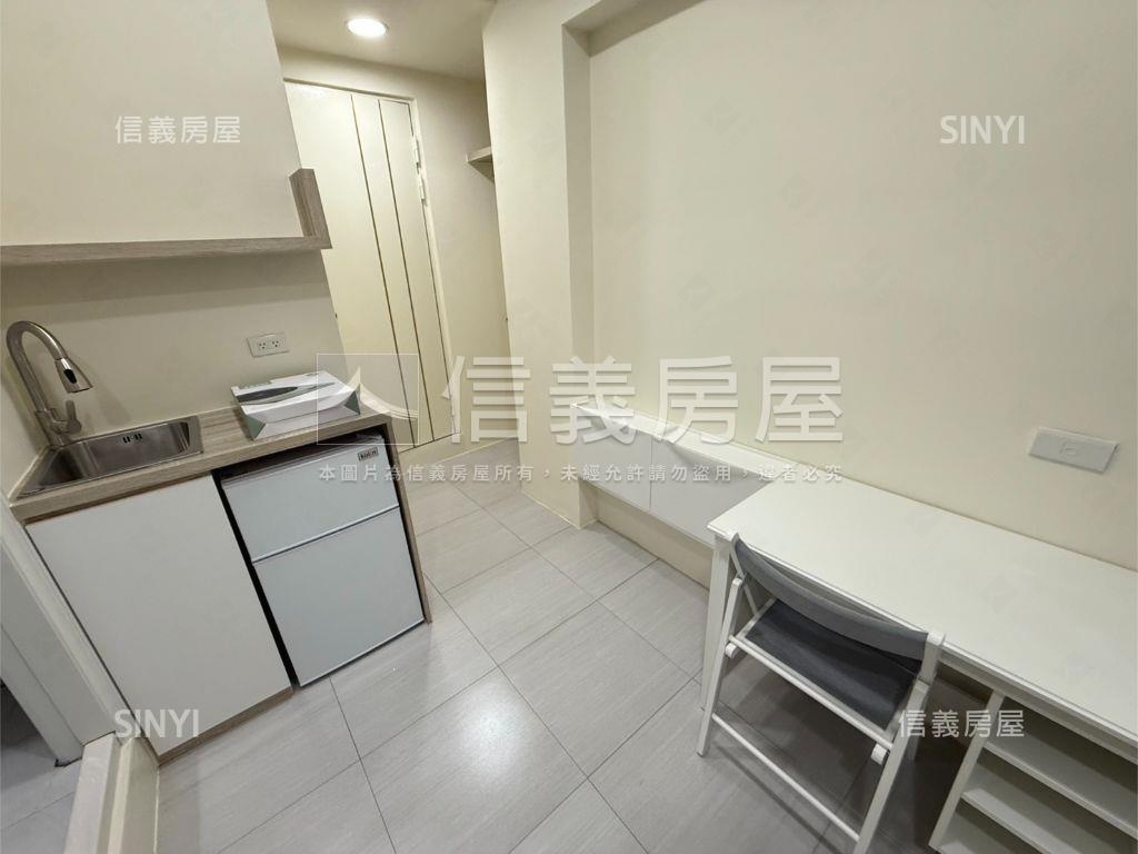 一中商圈富榮街收租四套房房屋室內格局與周邊環境