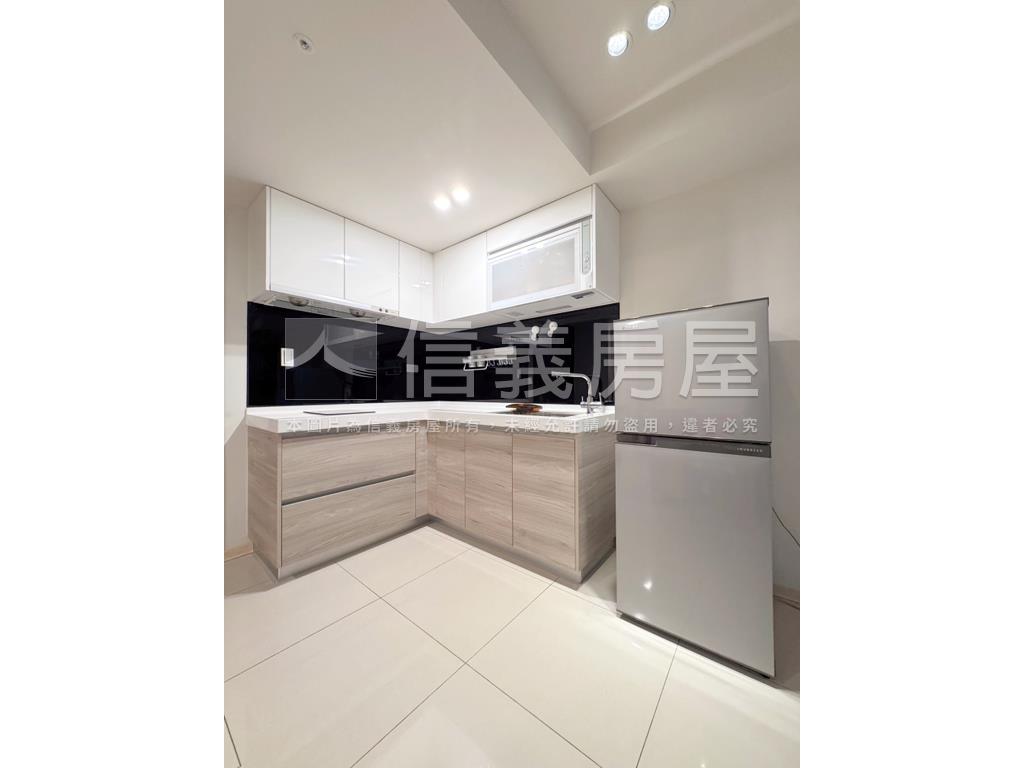 香榭典雅輕奢一房一廳房屋室內格局與周邊環境