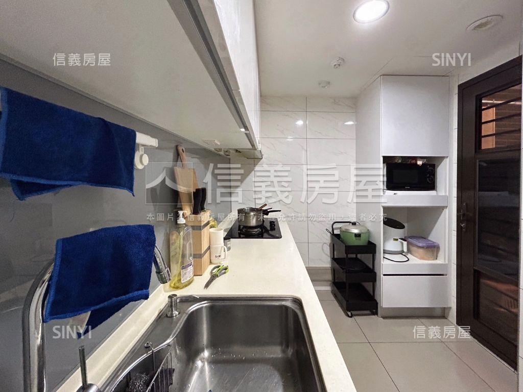 皇普雲鼎大兩房房屋室內格局與周邊環境