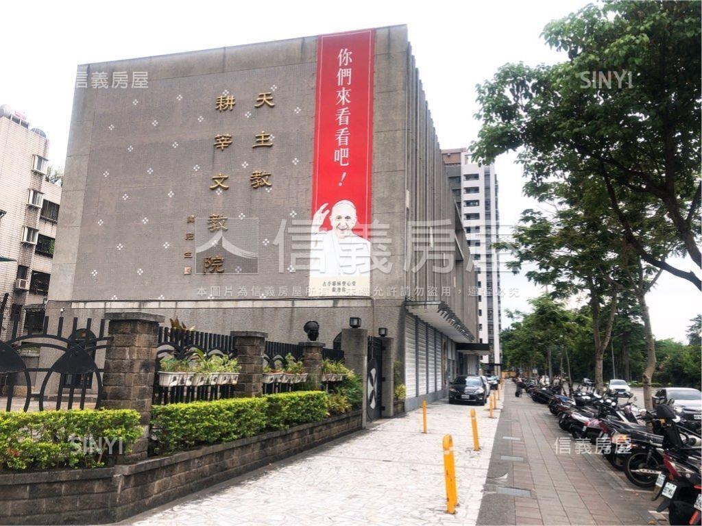 寶舖ＣａｒｅＡ戶美宅房屋室內格局與周邊環境