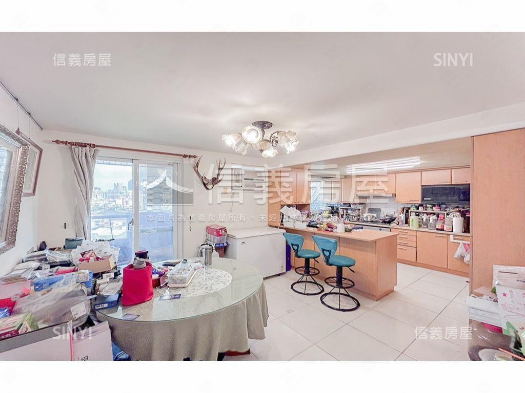 面兒童公園★頂樓採光四房房屋室內格局與周邊環境