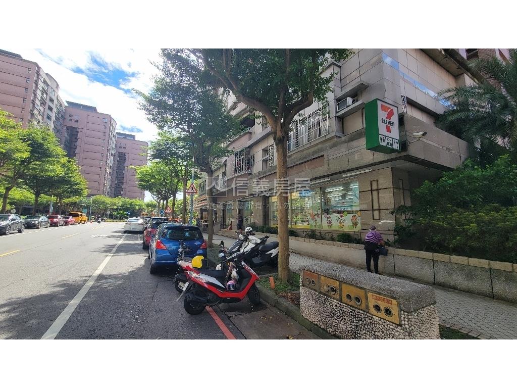 陸光新城三房車位房屋室內格局與周邊環境