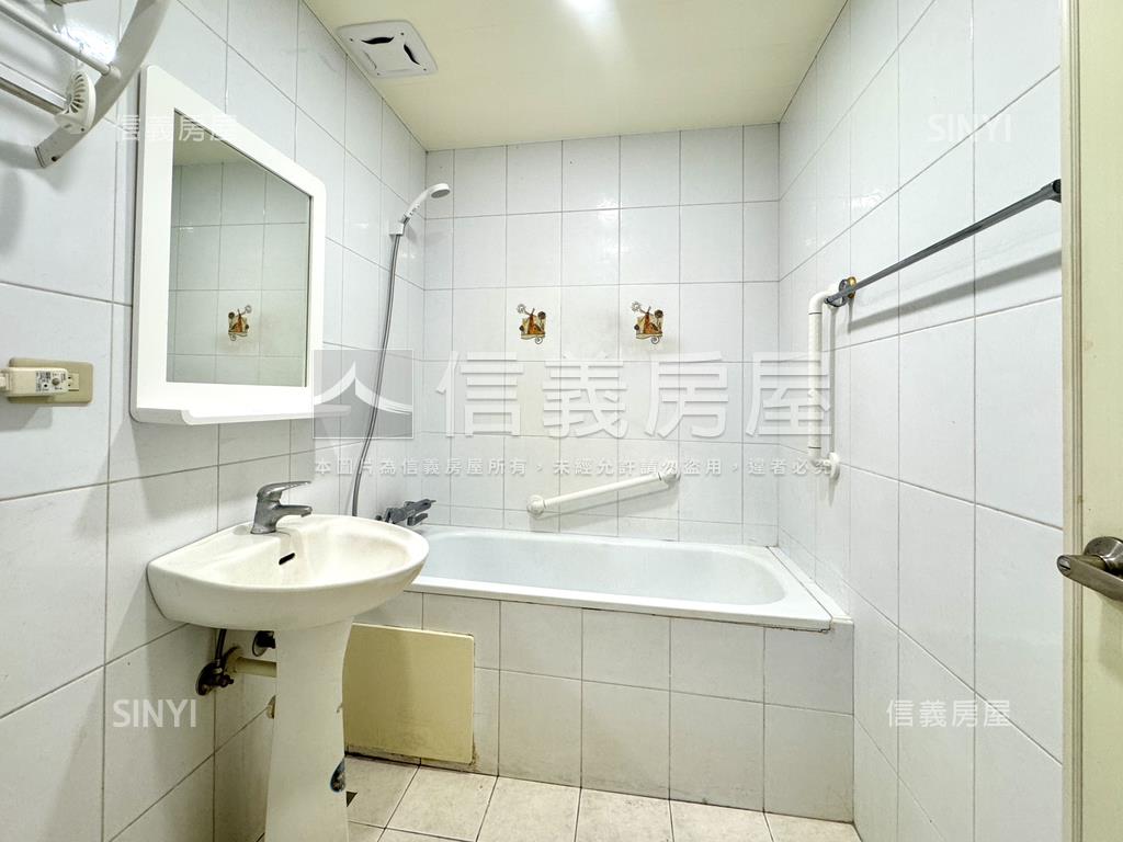 中正富邦稀有釋出房屋室內格局與周邊環境