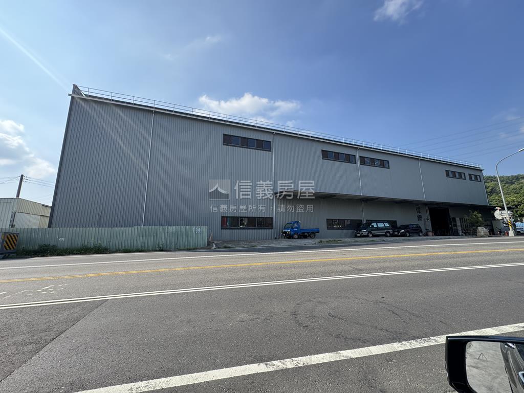 南投近國道丁建廠房房屋室內格局與周邊環境