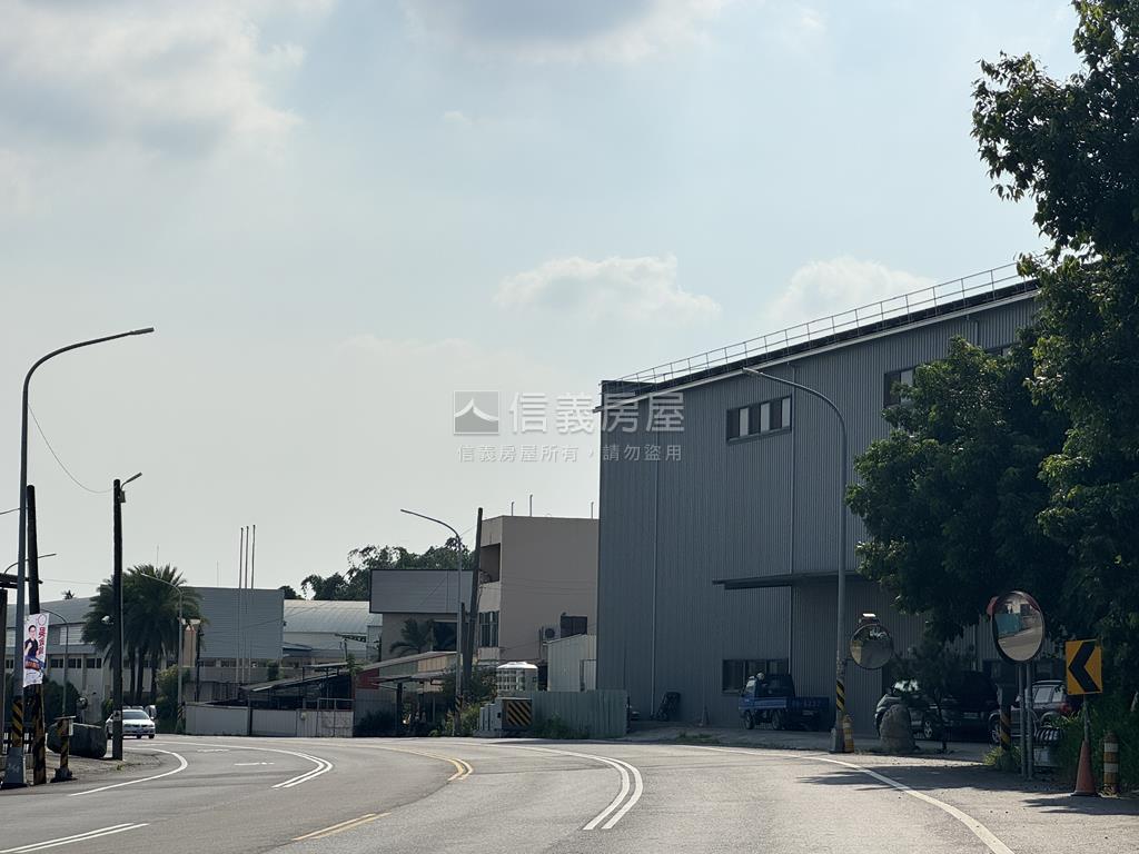 南投近國道丁建廠房房屋室內格局與周邊環境