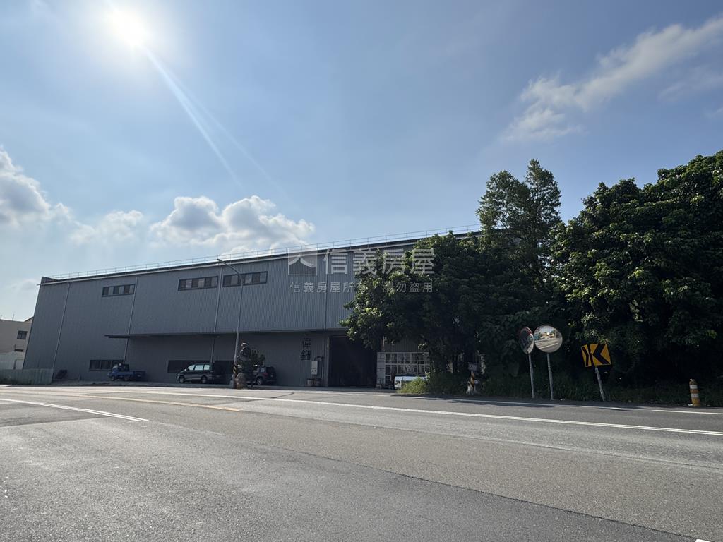 南投近國道丁建廠房房屋室內格局與周邊環境