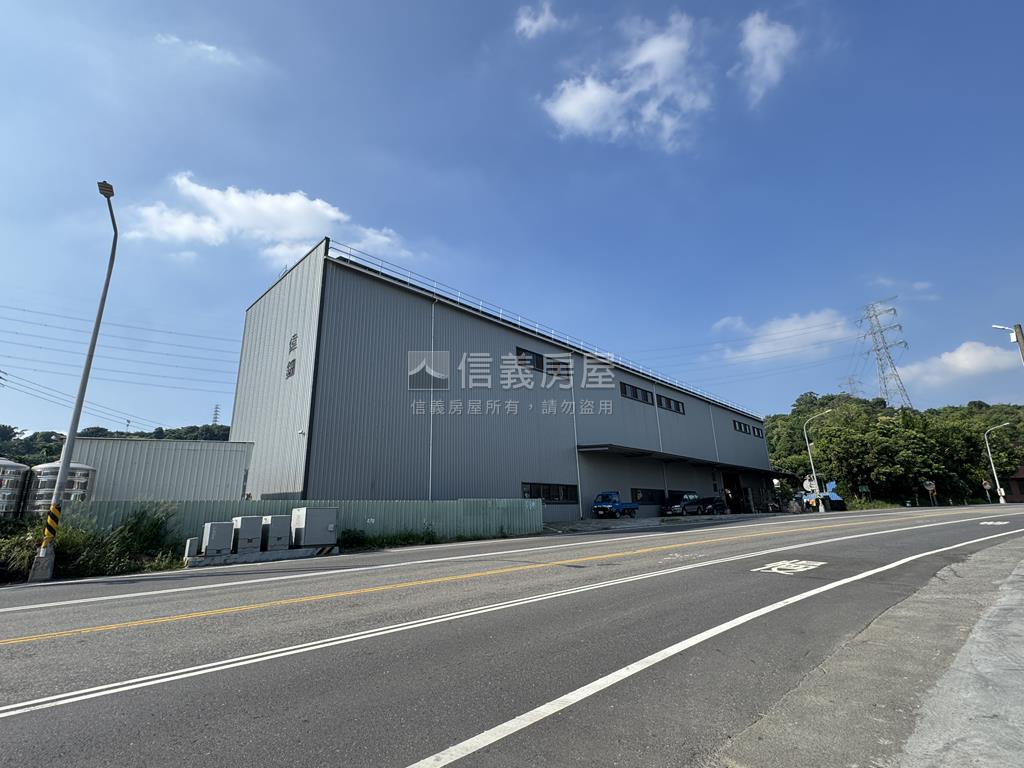 南投近國道丁建廠房房屋室內格局與周邊環境