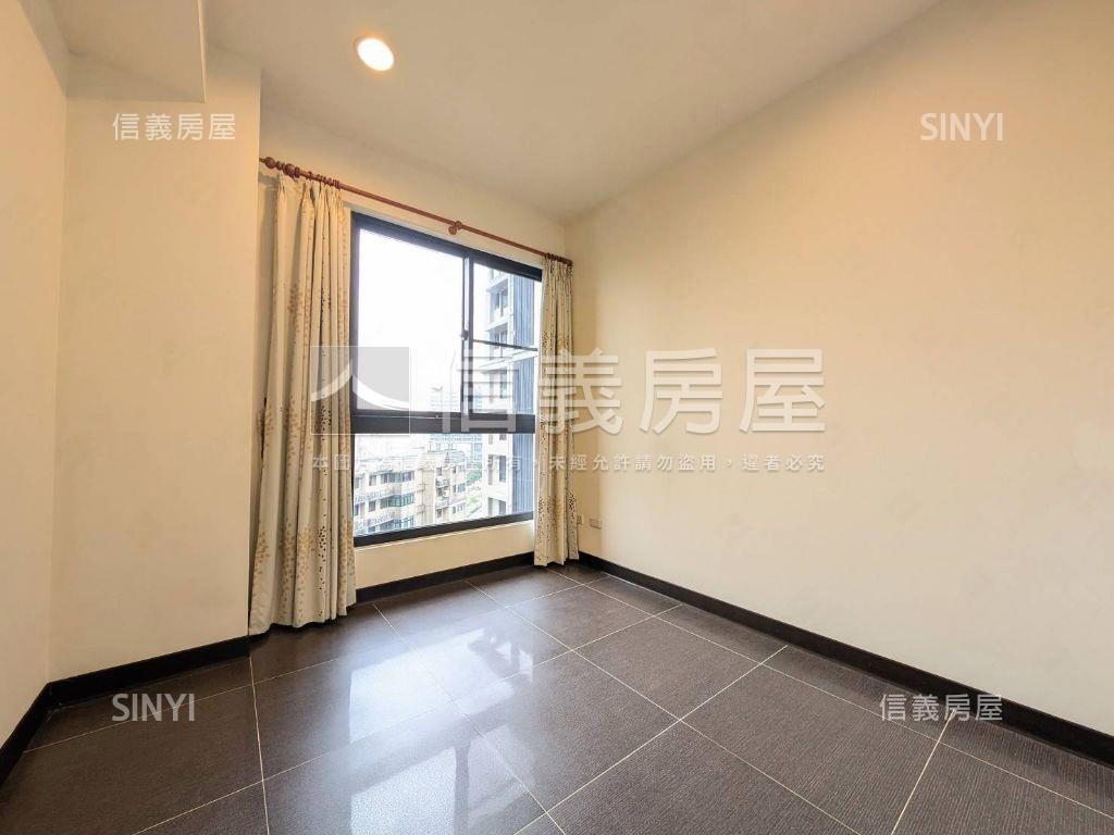 Ａ９高樓採光大三房房屋室內格局與周邊環境