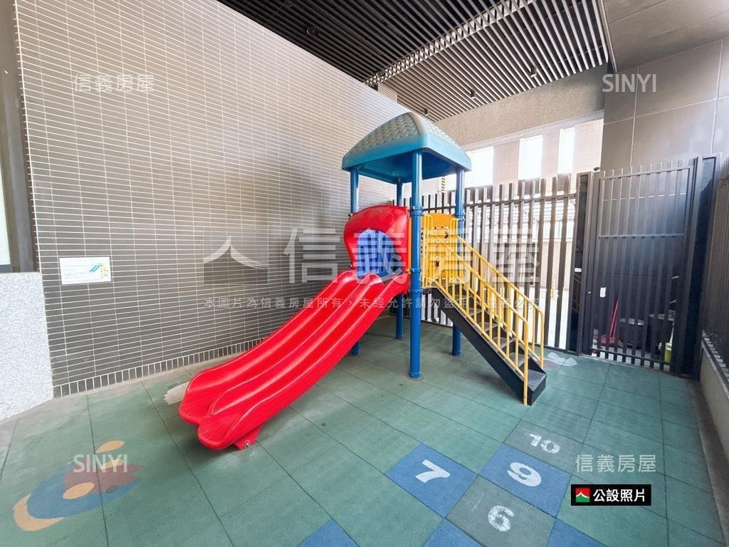 專任約三發匯世界兩房車位房屋室內格局與周邊環境