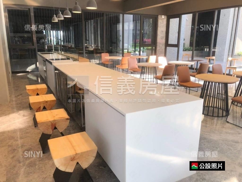 專任約三發匯世界兩房車位房屋室內格局與周邊環境