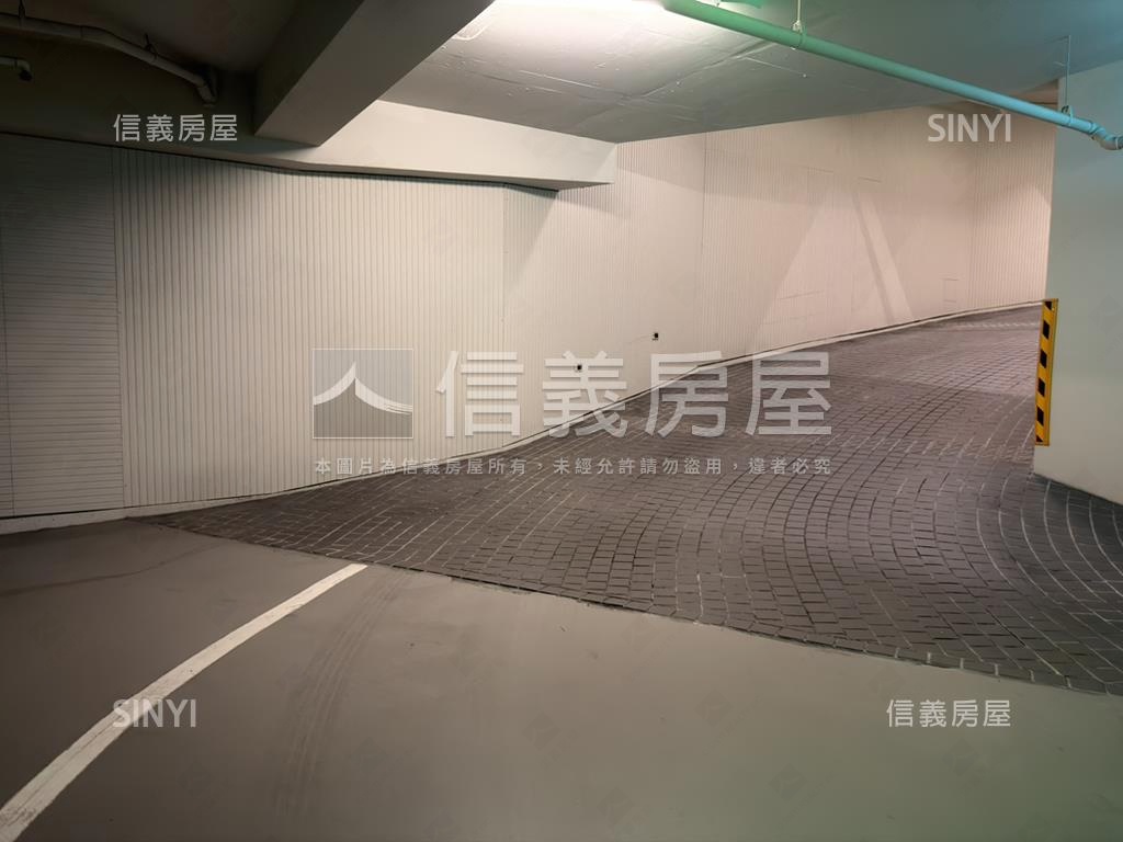 大境重劃帝景三房附車位房屋室內格局與周邊環境