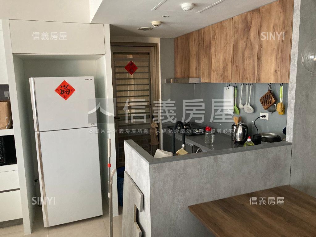 未來城２房平面車位房屋室內格局與周邊環境