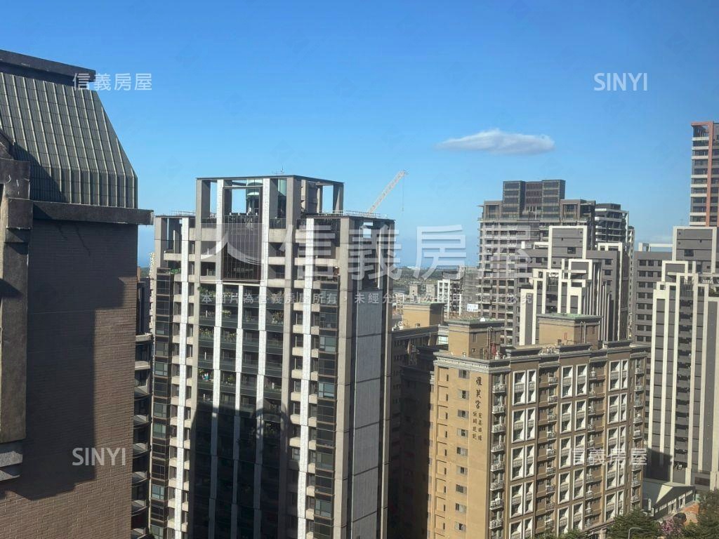 未來城２房平面車位房屋室內格局與周邊環境