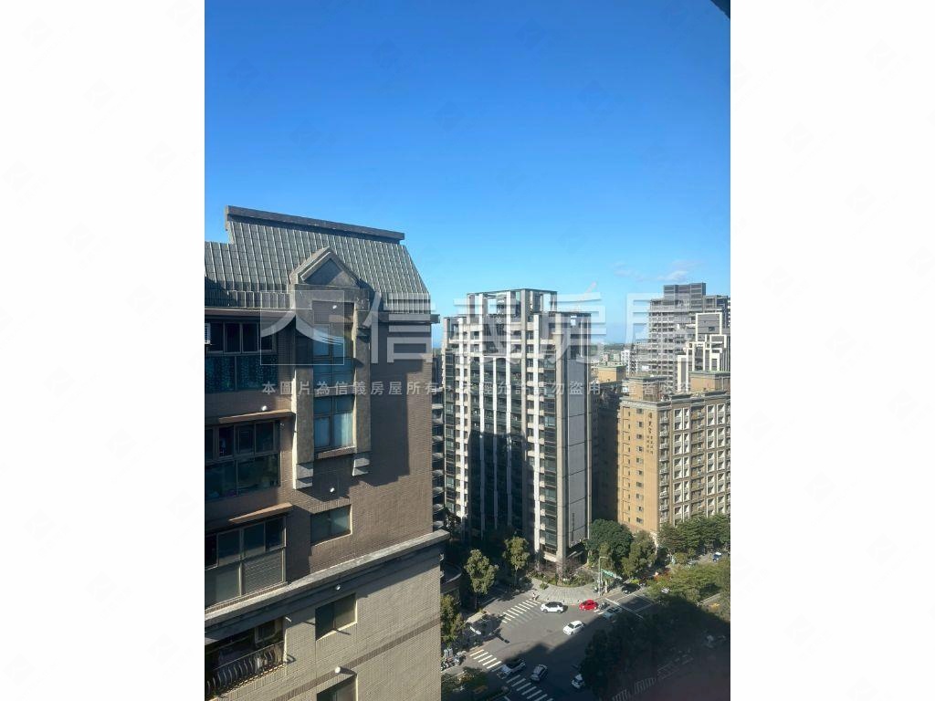 未來城２房平面車位房屋室內格局與周邊環境