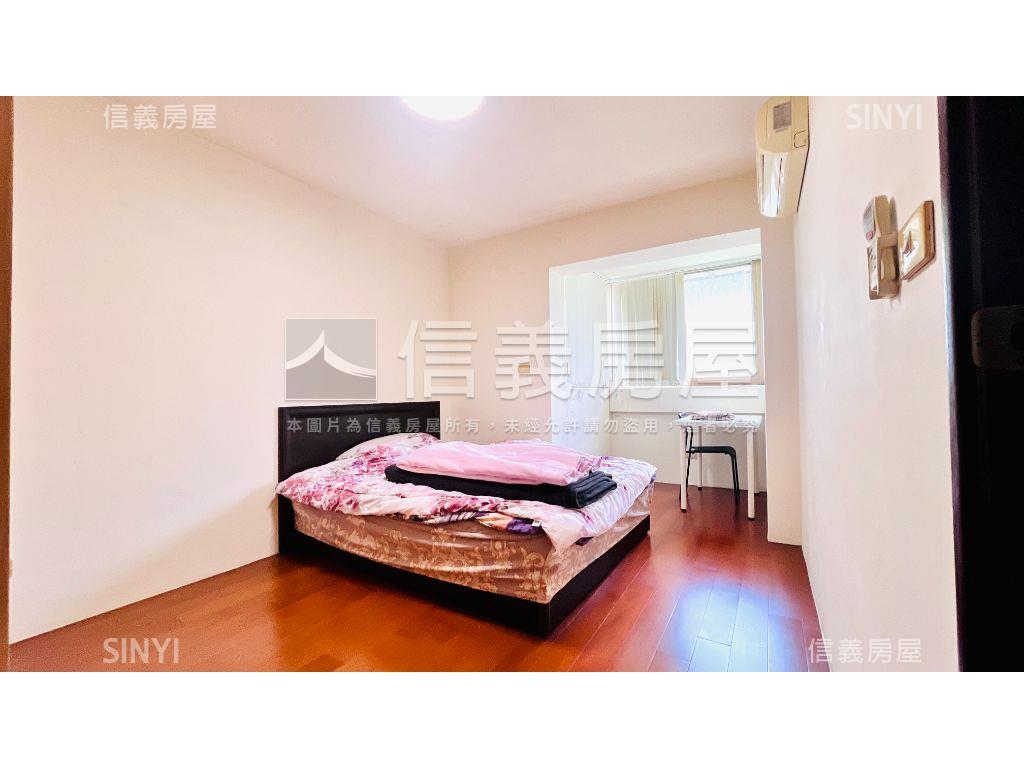 瓏山林網球場良品上疊房屋室內格局與周邊環境