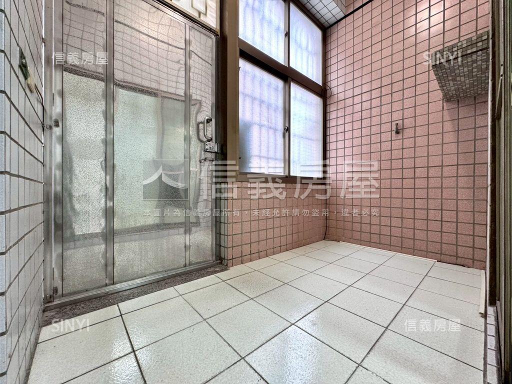 夯⭐專任一樓三房花園美屋房屋室內格局與周邊環境