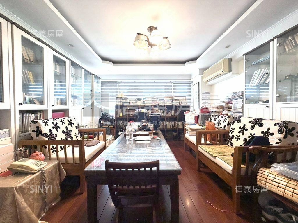 蘭陵空中城堡，買服１％房屋室內格局與周邊環境