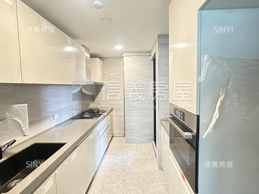 אֵל京王鋼骨高樓美宅房屋室內格局與周邊環境