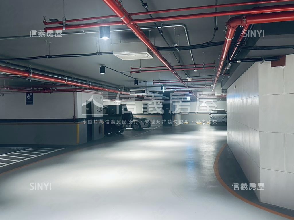 אֵל京王鋼骨高樓美宅房屋室內格局與周邊環境