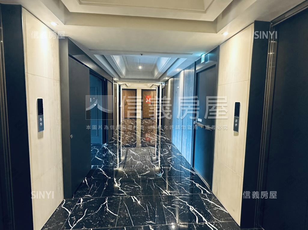 אֵל京王鋼骨高樓美宅房屋室內格局與周邊環境