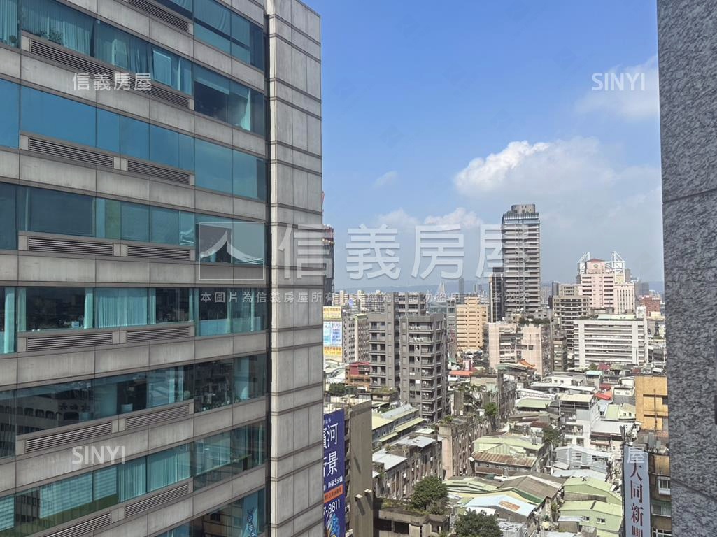 אֵל京王鋼骨高樓美宅房屋室內格局與周邊環境