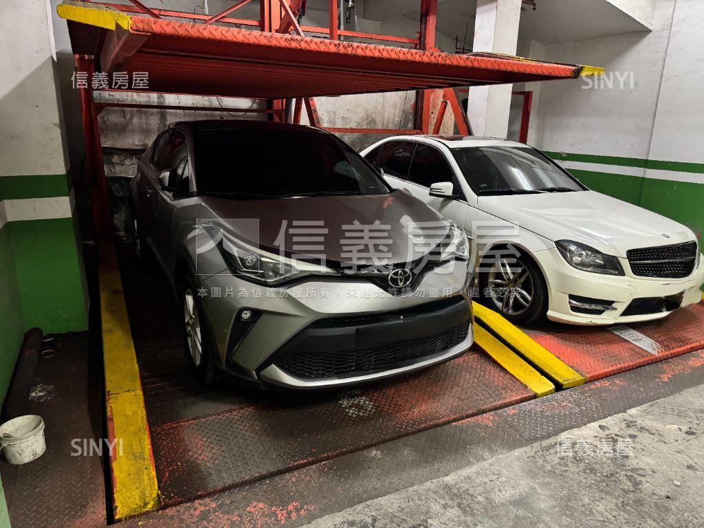降價誠售採光三房平移車位房屋室內格局與周邊環境