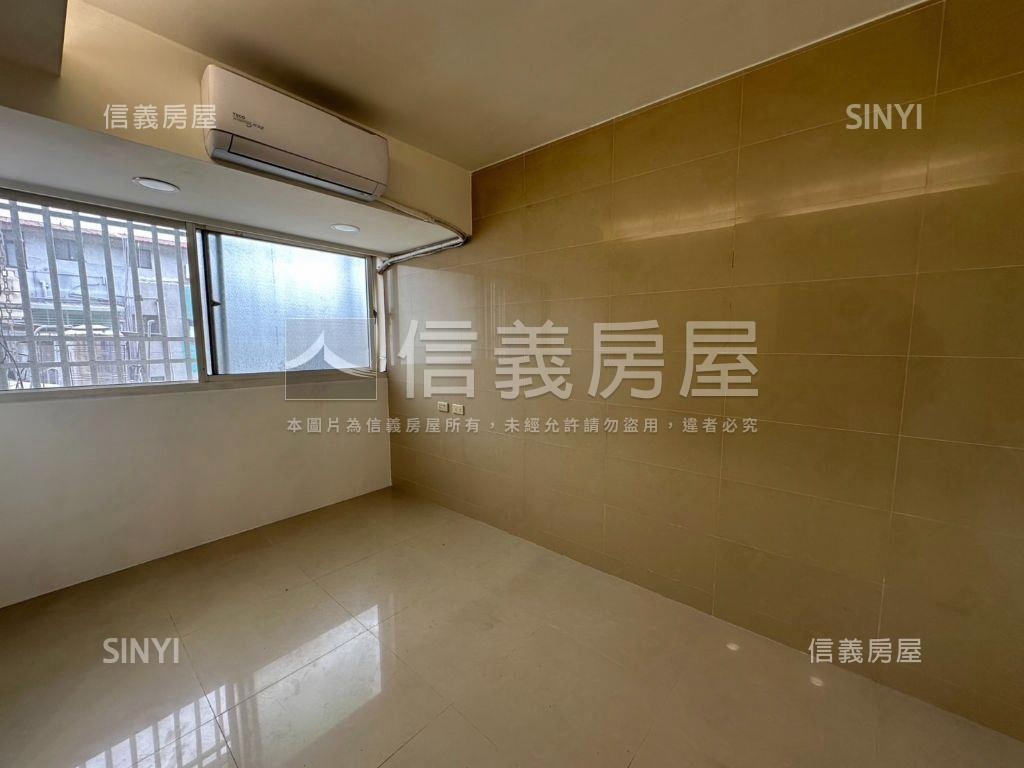 北市電梯低總價套房房屋室內格局與周邊環境