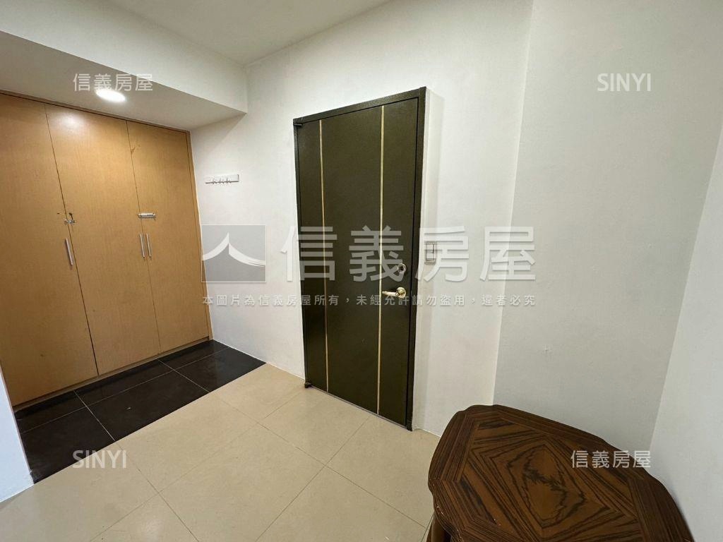 北市電梯低總價套房房屋室內格局與周邊環境