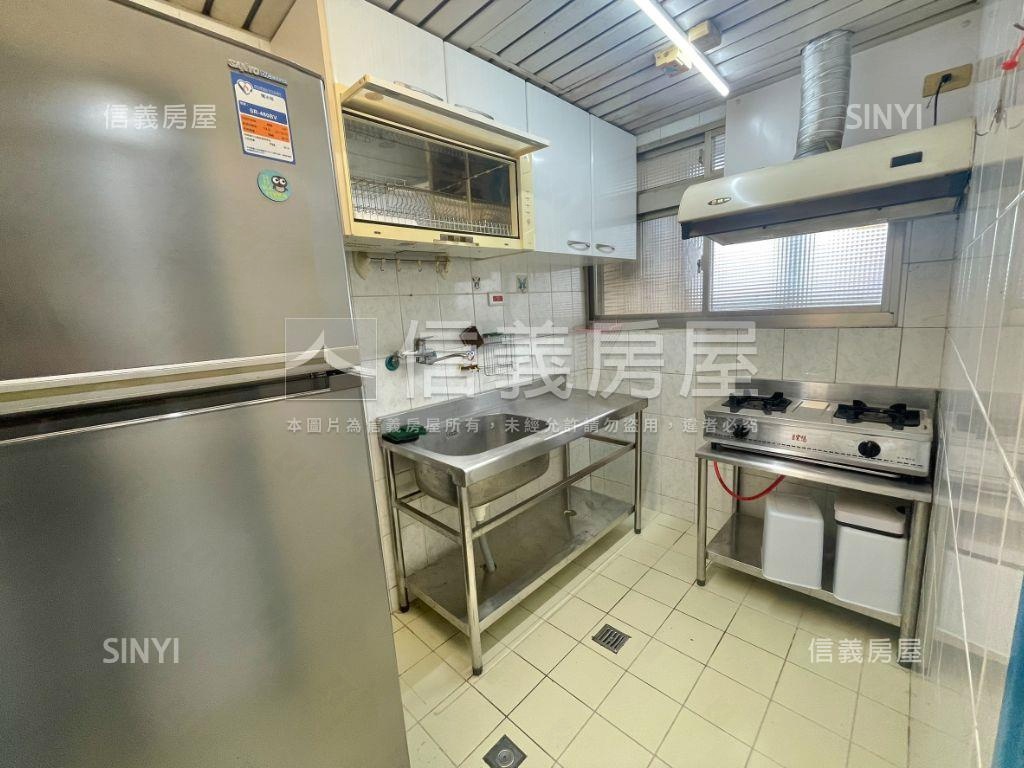福聯新城甲棟稀有釋出三房房屋室內格局與周邊環境