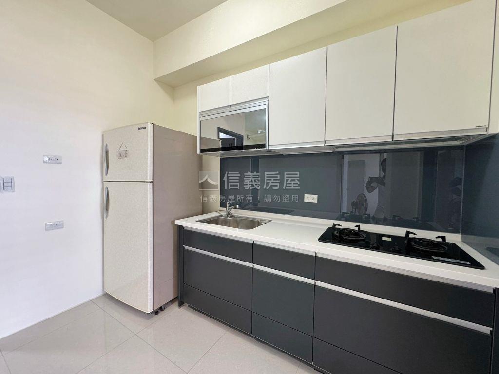 百達鳳邸高樓景觀兩房平車房屋室內格局與周邊環境