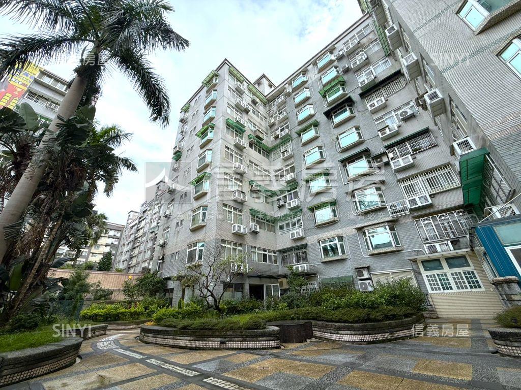 聖陶沙三房車位房屋室內格局與周邊環境