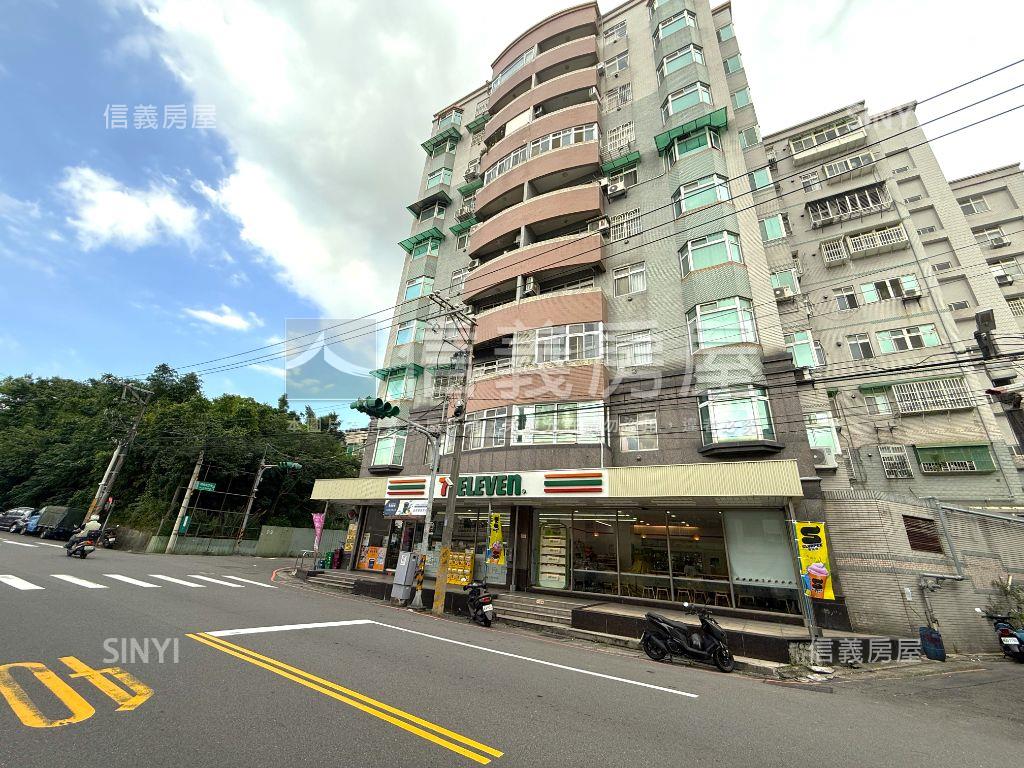 聖陶沙三房車位房屋室內格局與周邊環境