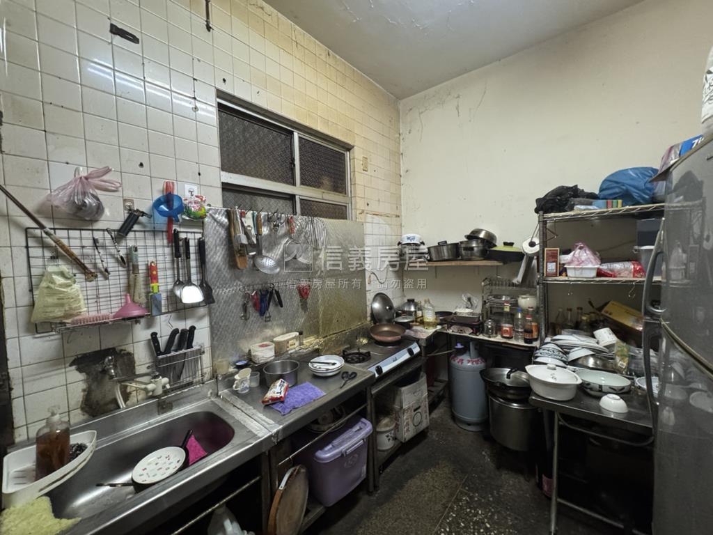 一定成功新莊金店面房屋室內格局與周邊環境