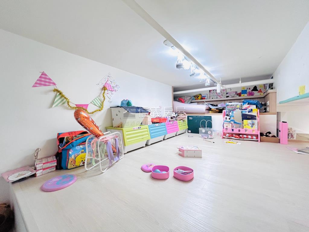 青埔高鐵站前國家苑美宅房屋室內格局與周邊環境