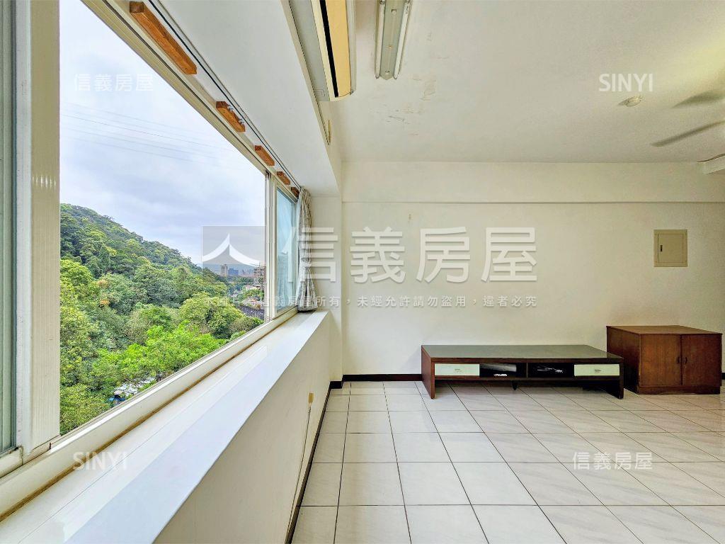 低總價通風明亮正三房房屋室內格局與周邊環境