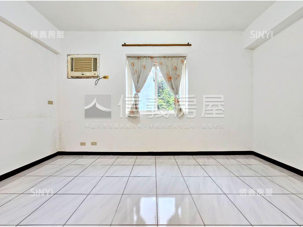 低總價通風明亮正三房房屋室內格局與周邊環境