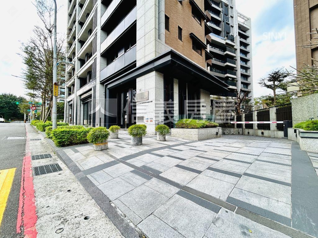 四期高樓電梯三房房屋室內格局與周邊環境