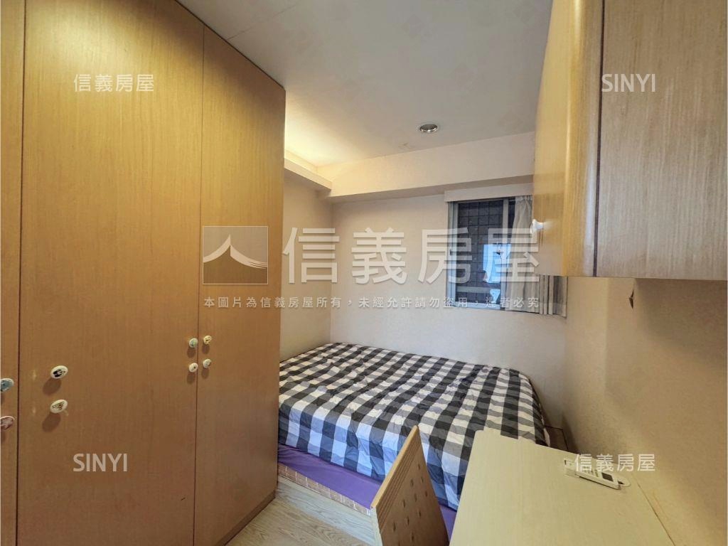 近雙子星．高樓三房車位房屋室內格局與周邊環境